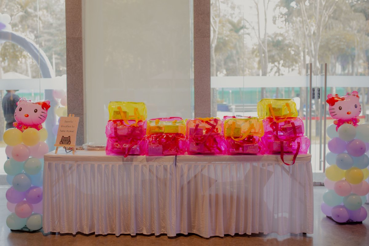 customized gift hampers